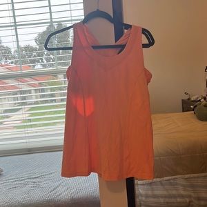 super cute lululemon workout top!